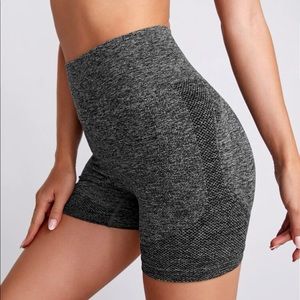 Biker shorts w/ booty contour